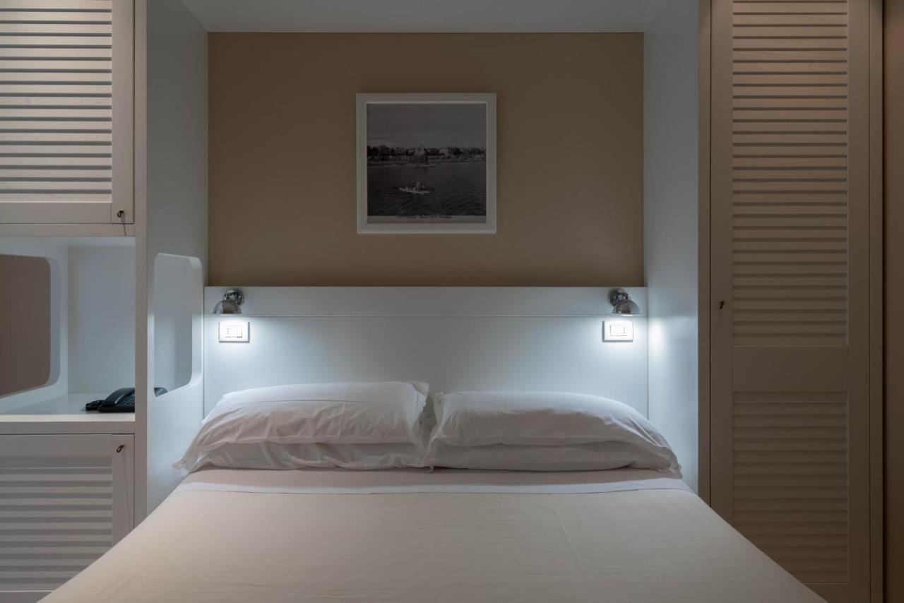 Hotel Bristol กัตตอลิกา ภายนอก รูปภาพ