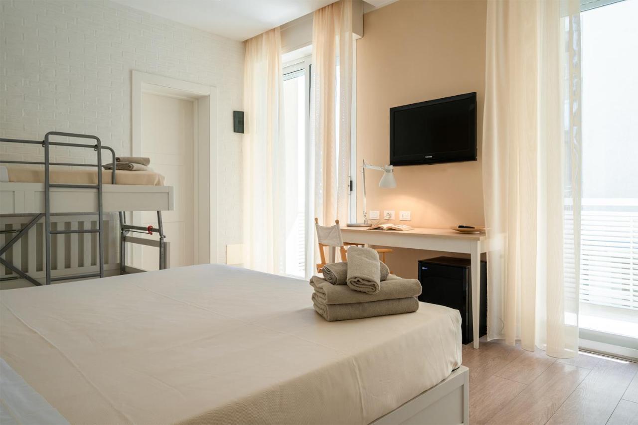 Hotel Bristol กัตตอลิกา ภายนอก รูปภาพ