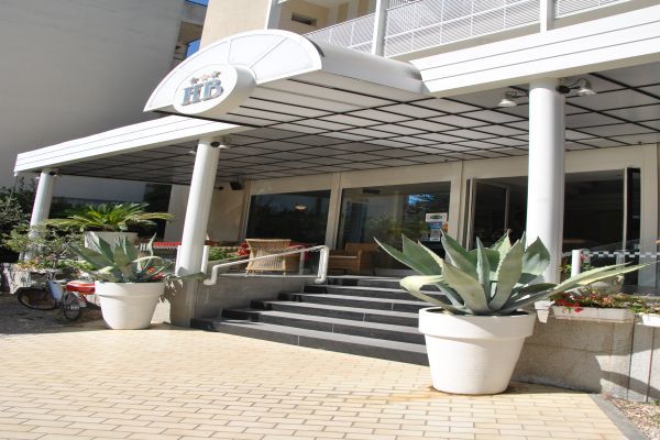 Hotel Bristol กัตตอลิกา ภายนอก รูปภาพ